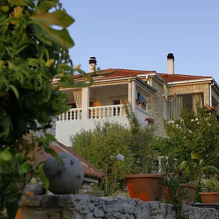 Solta Apartment