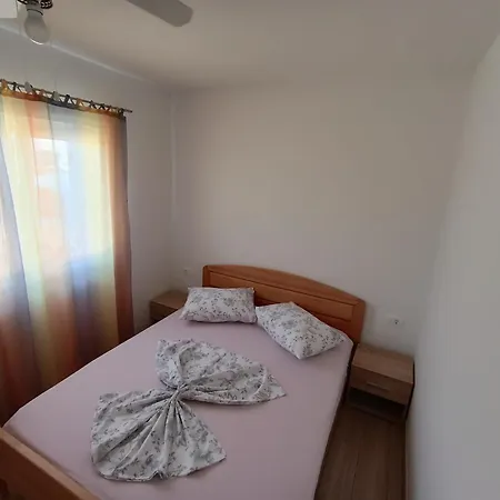 Solta Necujam