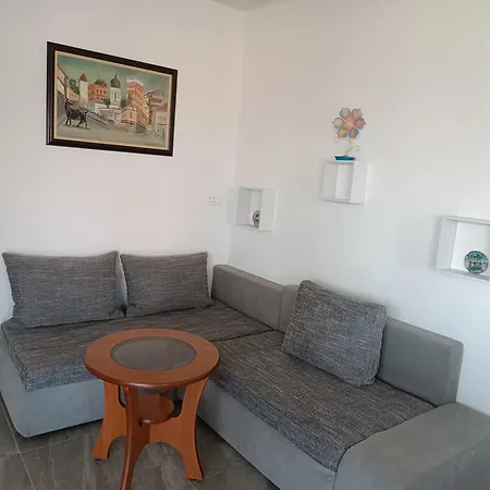 Solta Apartment Necujam