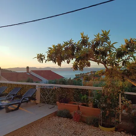 Apartment Solta Necujam