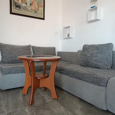 Solta * Nečujam