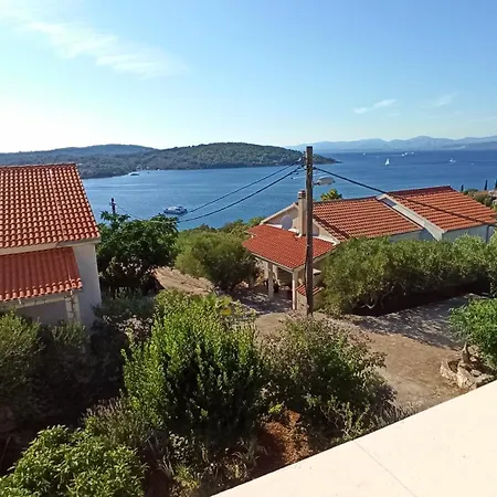 Solta Apartamento Nečujam