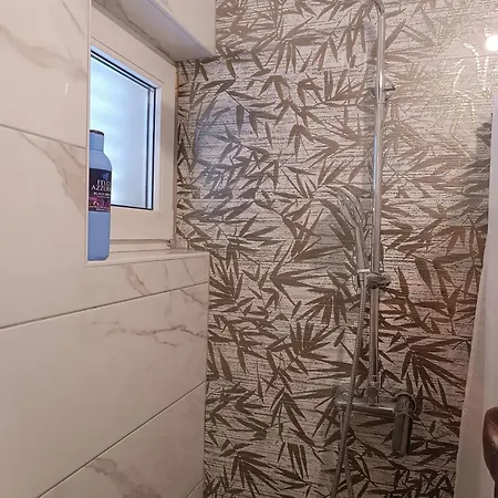 Solta * Nečujam